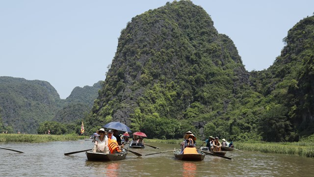 Gắn kết tài nguyên văn hóa với phát triển du lịch xanh