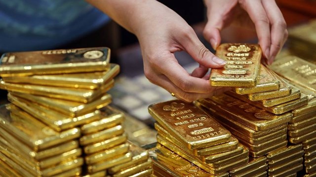 Giá vàng ngày 2/10: Tiếp tục tăng trong phiên cuối tuần
