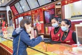 Giá vàng ngày 25/10: Tiếp tục trên đà tăng giá