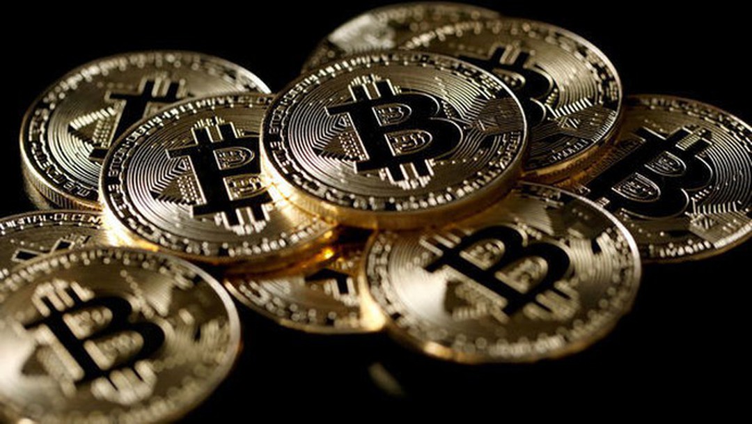 Giá Bitcoin ‘bốc hơi’ hơn 2.000 USD sau 3 ngày