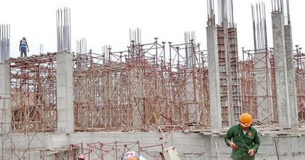 Giá thép tăng phi mã, nhiều doanh nghiệp tính tăng giá nhà