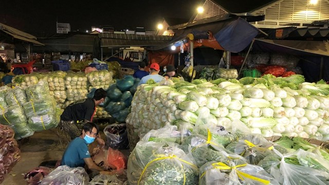 Gỡ điểm nghẽn logistics cho nông sản
