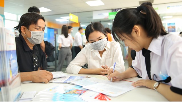 Gọi thí sinh nhập học sớm: Vẫn tồn tại tình trạng nộp tiền để 'giữ chỗ'