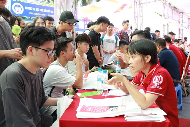 goi-th237-sinh-nhap-hoc-som-van-ton-tai-t236nh-trang-nop-tien-de-39giu-cho39_2.jpg goi-th237-sinh-nhap-hoc-som-van-ton-tai-t236nh-trang-nop-tien-de-39giu-cho39_2.jpg