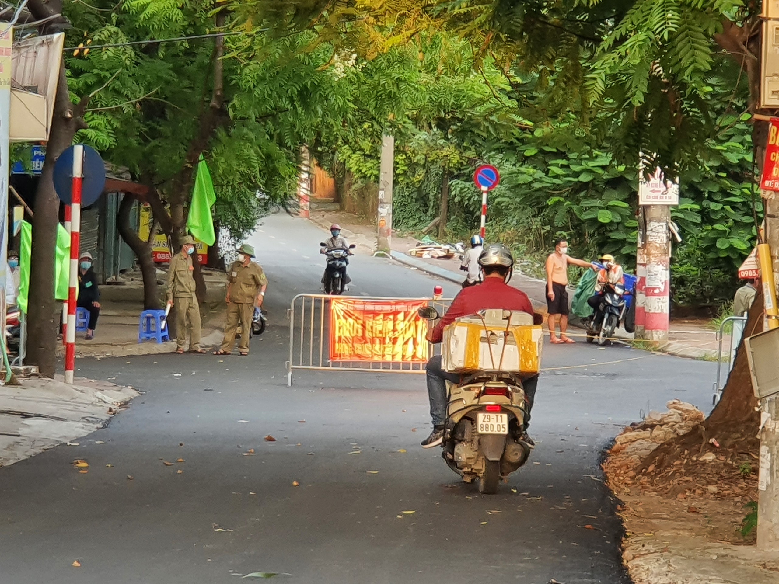 h224-noi-can-canh-chot-cung-39noi-bat-xuat-ngoai-bat-nhap39-tang-cuong-kiem-so225t-v249ng-do_9.jpg