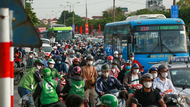 Hà Nội: Đếm xe tìm giải pháp chống ùn tắc