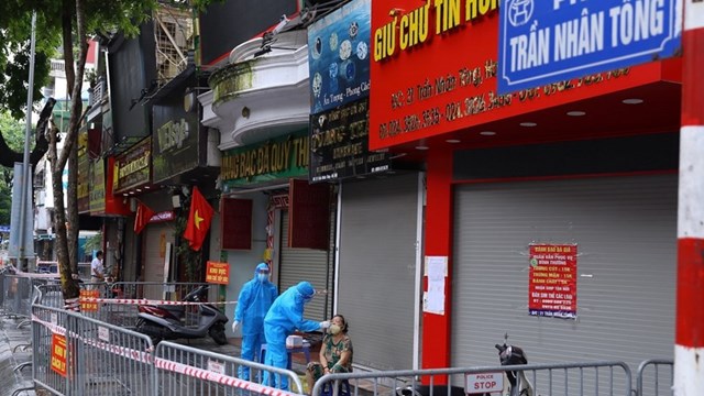 Hà Nội: Kết quả xét nghiệm 168 người liên quan ca Covid-19 tử vong ở phố Trần Nhân Tông