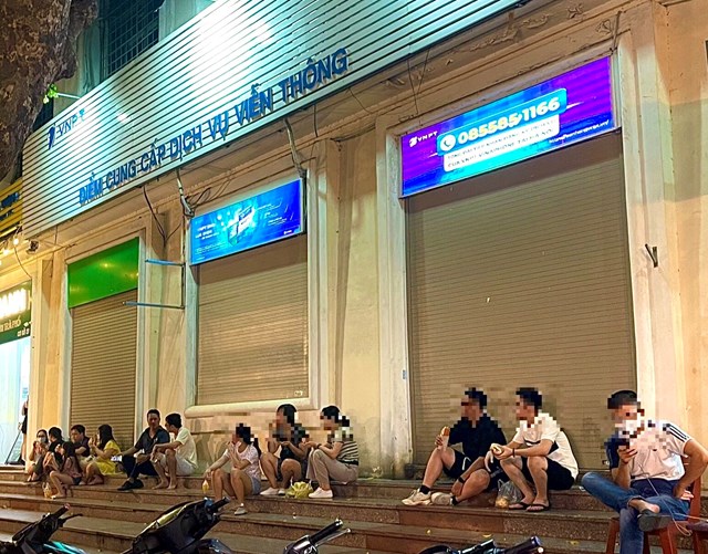 h224-noi-pho-van-nhon-nhip-ve-d234m-nhu-chua-he-c243-dich_15.jpg