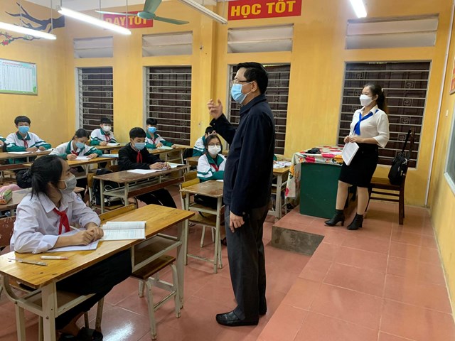 h224-noi-phu-huynh-hoi-hop-sau-ng224y-hoc-sinh-di-hoc-tro-lai_2.jpg h224-noi-phu-huynh-hoi-hop-sau-ng224y-hoc-sinh-di-hoc-tro-lai_2.jpg