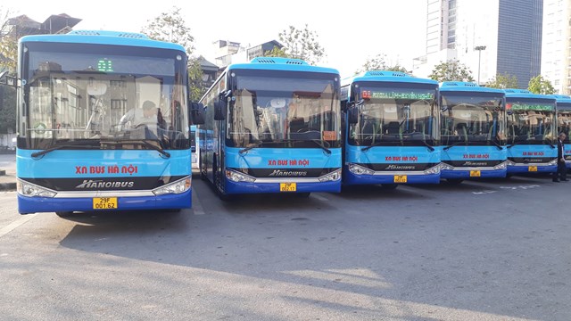 Hà Nội sẽ nghiên cứu tổ chức 14 làn ưu tiên dành cho xe buýt