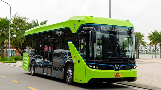 Hà Nội thí điểm 9 tuyến xe buýt điện