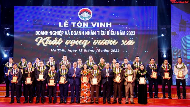 Hà Tĩnh: Tôn vinh nhiều doanh nghiệp, doanh nhân tiêu biểu 