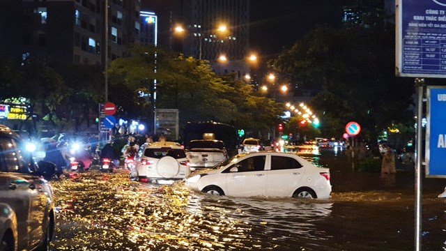 Hôm nay, Bắc Bộ và Bắc Trung Bộ mưa rất to, có thể có lũ quét