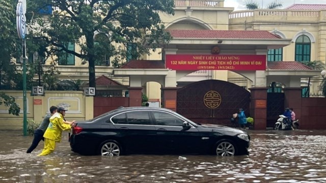 Hôm nay, Hà Nội có thể có mưa đá, gió giật mạnh