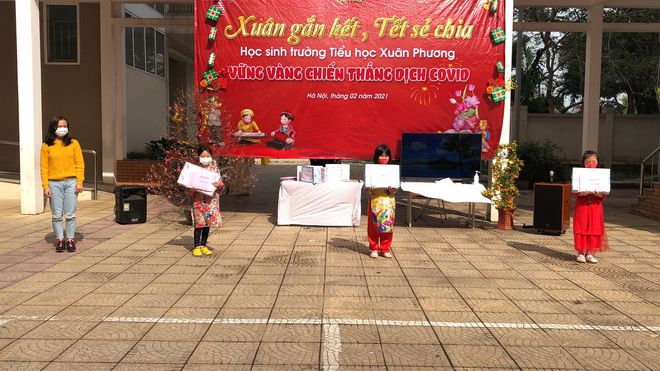 Hà Nội: 8 học sinh cùng phụ huynh tự nguyện ở lại ăn tết trong khu cách ly - ảnh 1