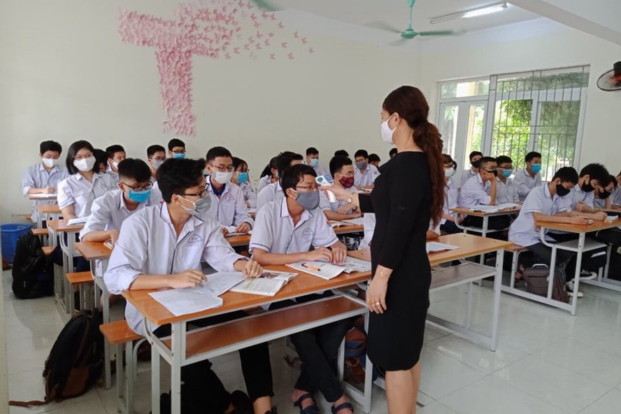 Hà Nội cho học sinh nghỉ Tết sớm 1 tuần để chống COVID-19
