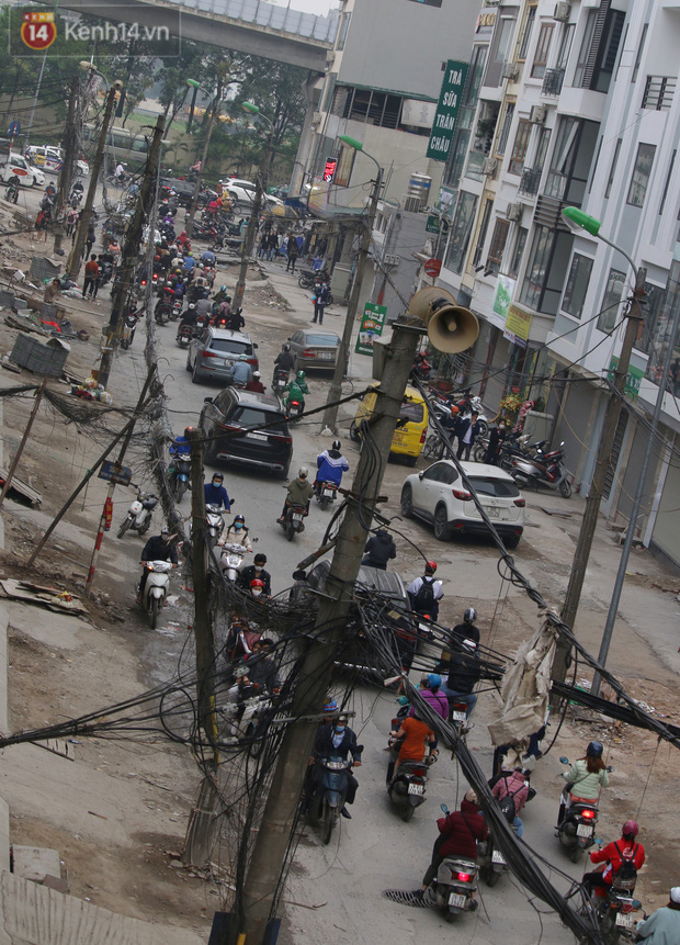 Hà Nội: Nhếch nhác trên tuyến phố 400m thi công 2 năm chưa xong - Ảnh 6.