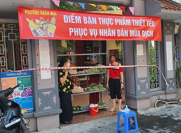 Hà Nội tổ chức điểm bán hàng lưu động: Giảm tải cho chợ truyền thống