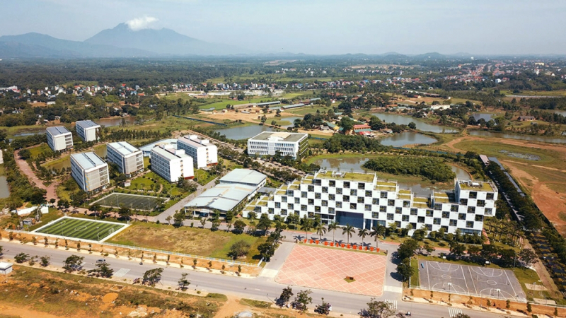 Phía Tây, UBND TP Hà Nội cho biết, phạm vi nghiên cứu bao gồm đô thị Hòa Lạc và đô thị Xuân Mai, nghiên cứu phát triển mở rộng ra đến sông Tích, sông Bùi. Phía Tây, UBND TP Hà Nội cho biết, phạm vi nghiên cứu bao gồm đô thị Hòa Lạc và đô thị Xuân Mai, nghiên cứu phát triển mở rộng ra đến sông Tích, sông Bùi.