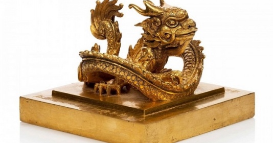 Hai cổ vật Triều Nguyễn sắp được đưa ra bán đấu giá tại Pháp 