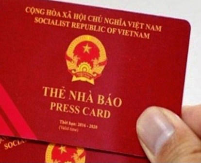 hai-duong-bi-csgt-kiem-tra-r250t-the-nh224-b225o-gia-de-xin_1.jpg hai-duong-bi-csgt-kiem-tra-r250t-the-nh224-b225o-gia-de-xin_1.jpg