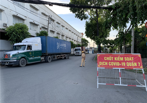 Hai quận, huyện đầu tiên của TP HCM được đề nghị thí điểm 'bình thường mới'