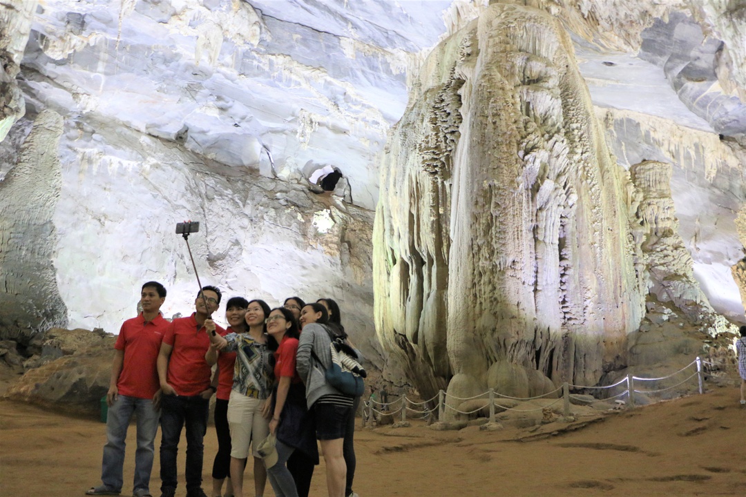 Hàng loạt các hang động nổi tiếng Việt Nam tạm dừng đón khách tham quan