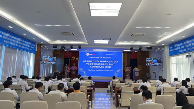 hau-giang-day-manh-truyen-th244ng-ve-ch237nh-s225ch-bhyt-bhxh-tu-nguyen_1.jpg hau-giang-day-manh-truyen-th244ng-ve-ch237nh-s225ch-bhyt-bhxh-tu-nguyen_1.jpg