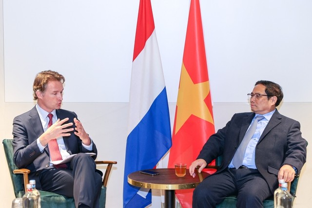 Thủ tướng Phạm Minh Chính tiếp ông Dolf van den Brink, Tổng Giám đốc Heineken toàn cầu ( Ảnh: VGP/Nhật Bắc, baochinhphu.vn) Thủ tướng Phạm Minh Chính tiếp ông Dolf van den Brink, Tổng Giám đốc Heineken toàn cầu ( Ảnh: VGP/Nhật Bắc, baochinhphu.vn)