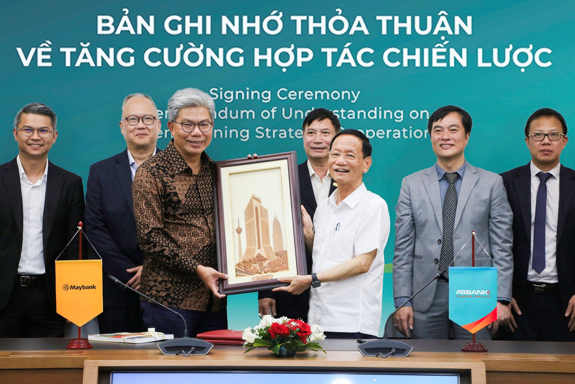 Maybank và ABBANK hợp tác chiến lược, tư vấn phát triển bán lẻ và số hóa 