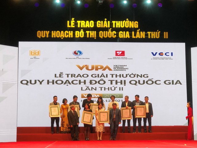 hinode-royal-park-gat-h225i-giai-thuong-tai-le-trao-giai-quy-hoach-d244-thi-quoc-gia-lan-thu-ii-vupa-2020_1.jpg