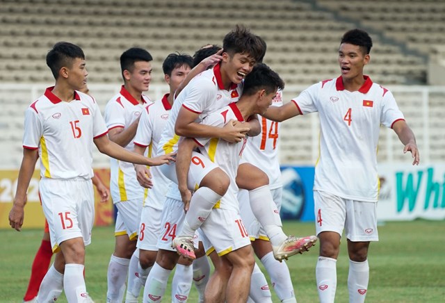 hlv-dinh-the-nam-h224i-l242ng-ve-chien-thang-truoc-u19-myanmar_1.jpg hlv-dinh-the-nam-h224i-l242ng-ve-chien-thang-truoc-u19-myanmar_1.jpg