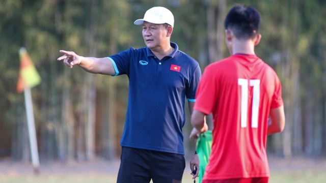 HLV Quốc Tuấn: Chúng ta cố gắng với tinh thần cao hơn khi đá với U16 Indonesia