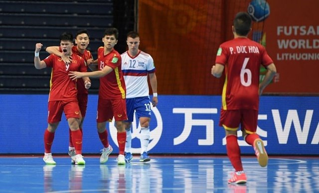 hlv-v224-cau-thu-nga-khen-nuc-no-tuyen-futsal-viet-nam-sau-chien-thang-h250-v237a_3.jpg
