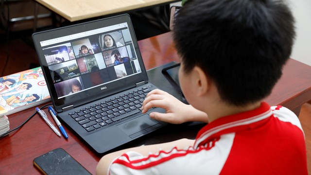 Hỗ trợ học sinh trong mùa dịch