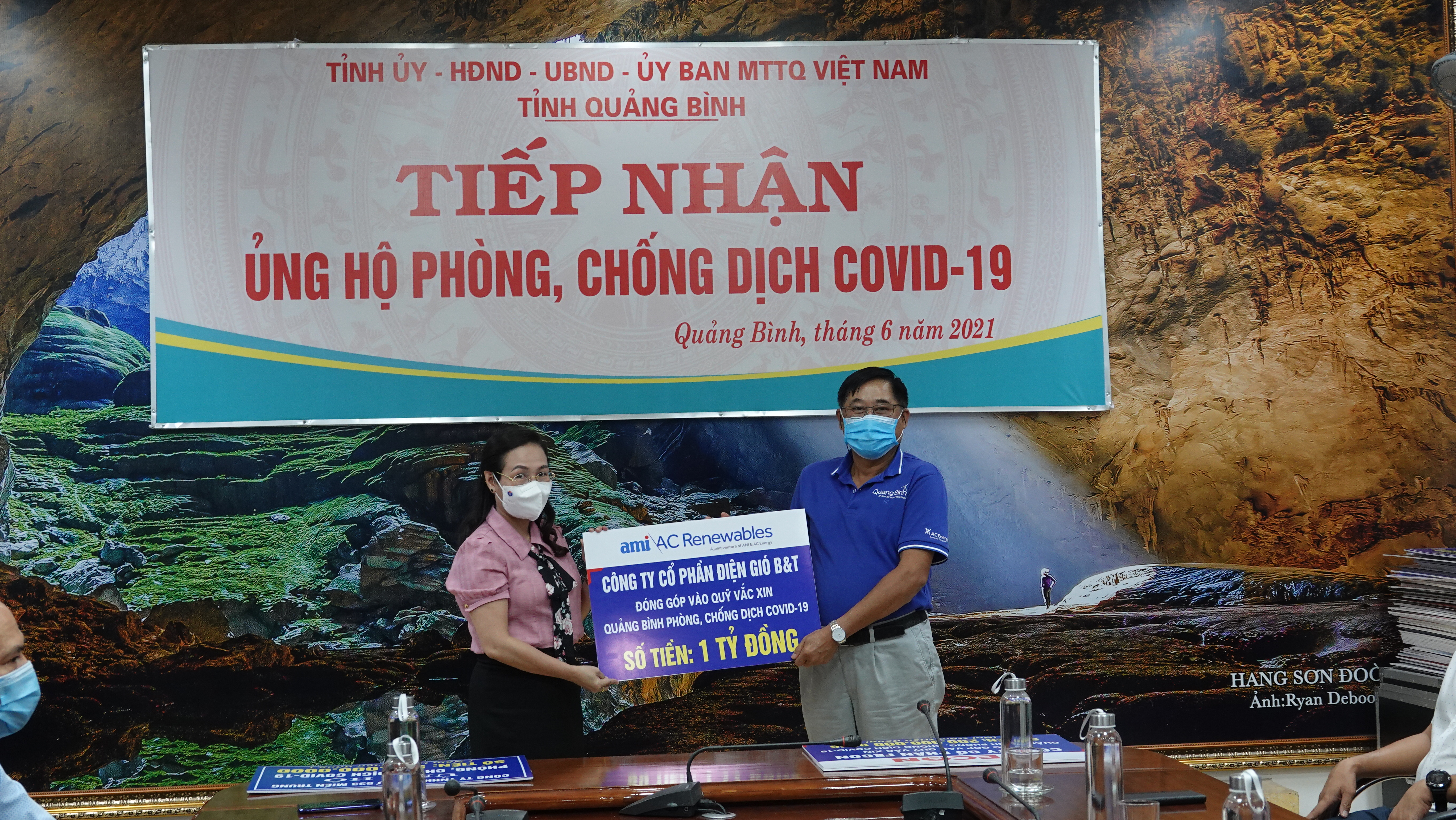 ho-tro-tinh-quang-b236nh-mot-van-bo-kit-test-nhanh-covid-19_2.jpg
