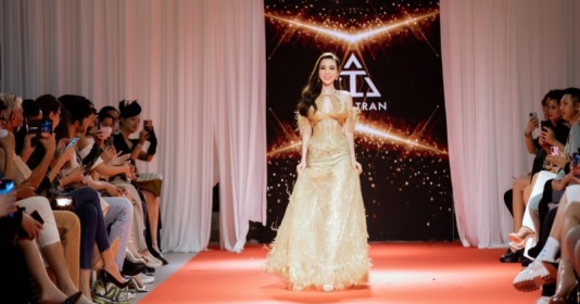 Hoa hậu Hoàng Dung sẽ trình diễn tại London Fashion Week 2023 với vai trò đặc biệt