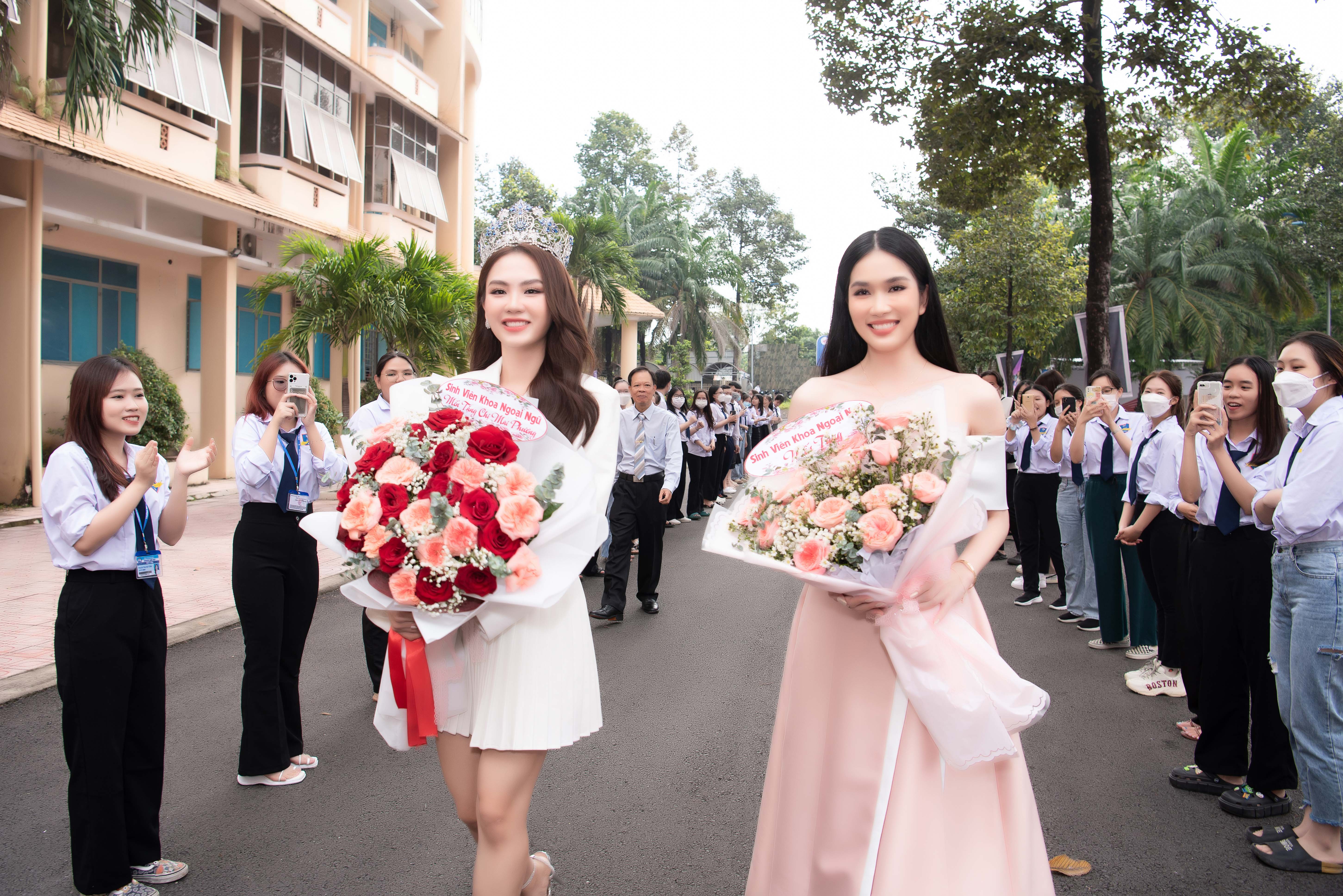 hoa-hau-mai-phuong-193-hau-phuong-anh-truyen-cam-hung-thi-hoa-hau-cho-c225c-ban-tre_4.jpg