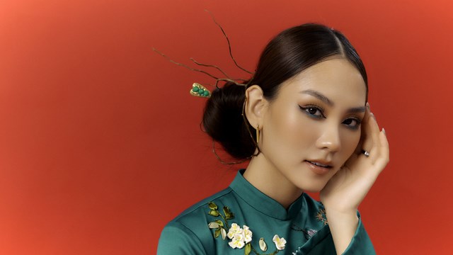 Hoa hậu Mai Phương 'khoe sắc' với áo dài trước thềm dự thi Miss World 2023