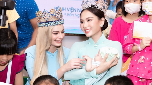 Hoa hậu Mai Phương thực hiện dự án nhân ái trước thềm dự thi Miss World
