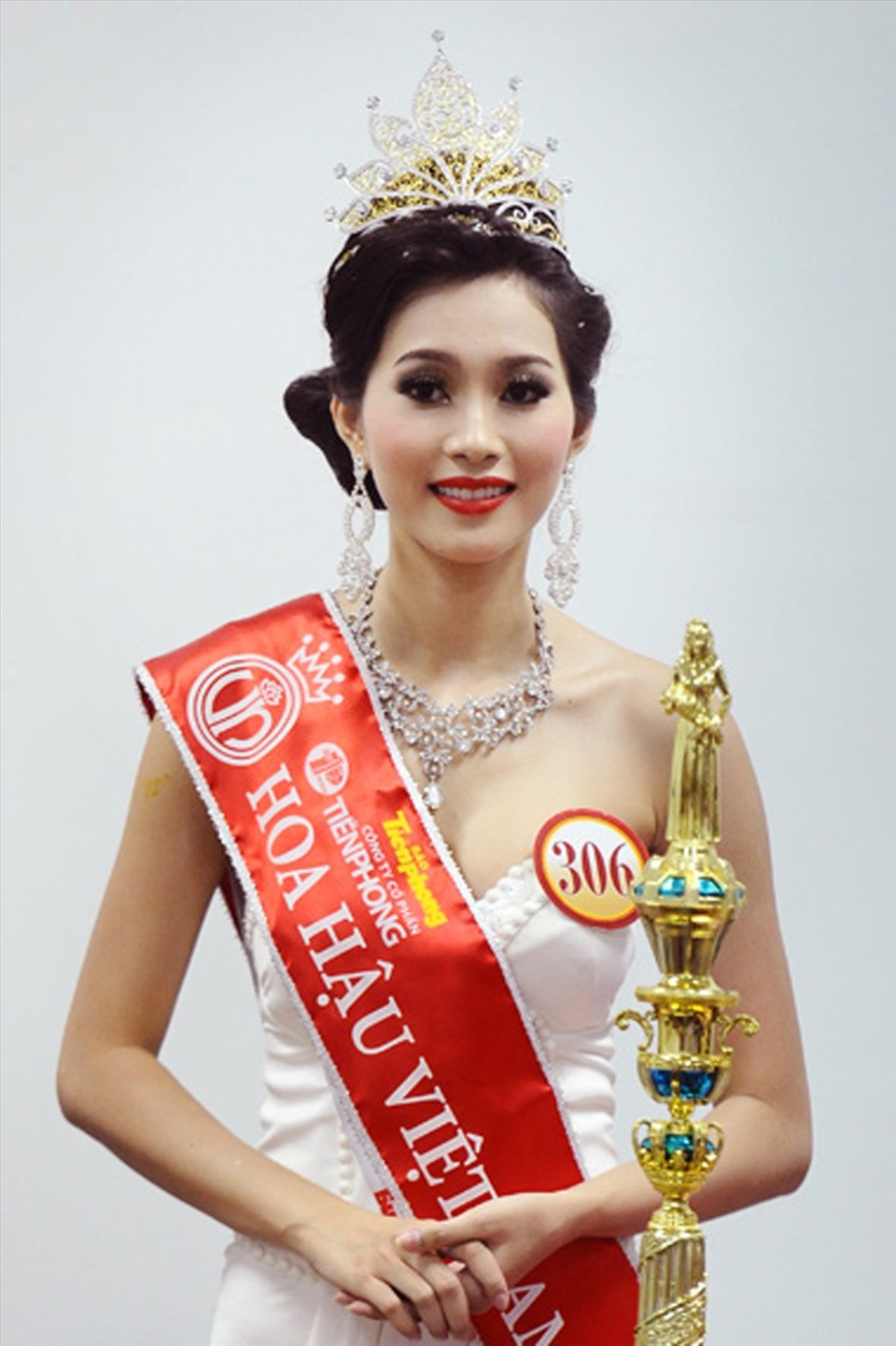 Hoa hậu Đặng Thu Thảo