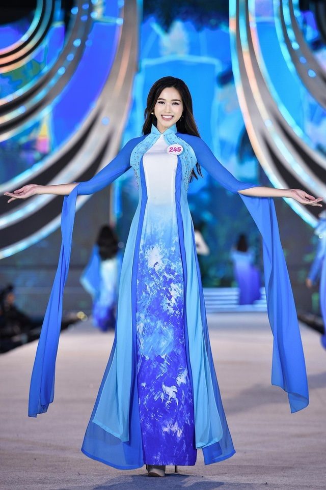 Hành trình của Hoa hậu Việt Nam 2020 để lại nhiều kỉ niệm khó quên với Đỗ Thị Hà. Ảnh: SV