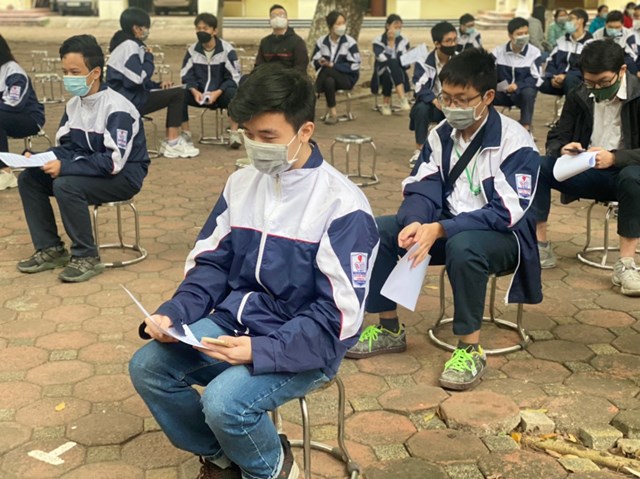 hoc-sinh-h224-noi-duoc-ti234m-vaccine-ngua-covid-19_2.jpg