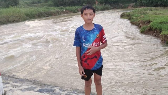 Học sinh lớp 7 lao mình xuống sông cứu bé gái 8 tuổi