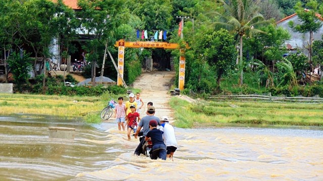 Học sinh tỉnh Quảng Nam nghỉ học phòng tránh bão số 5