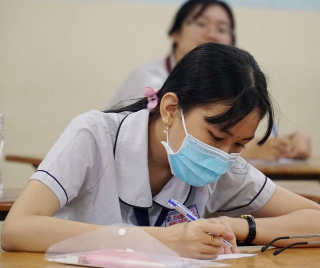 hoc-sinh-tp-ho-ch237-minh-tro-lai-truong-hoc-tu-dau-nam-2022_1.jpg hoc-sinh-tp-ho-ch237-minh-tro-lai-truong-hoc-tu-dau-nam-2022_1.jpg