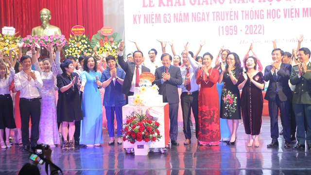 Học viện Múa Việt Nam kỷ niệm 63 năm thành lập
