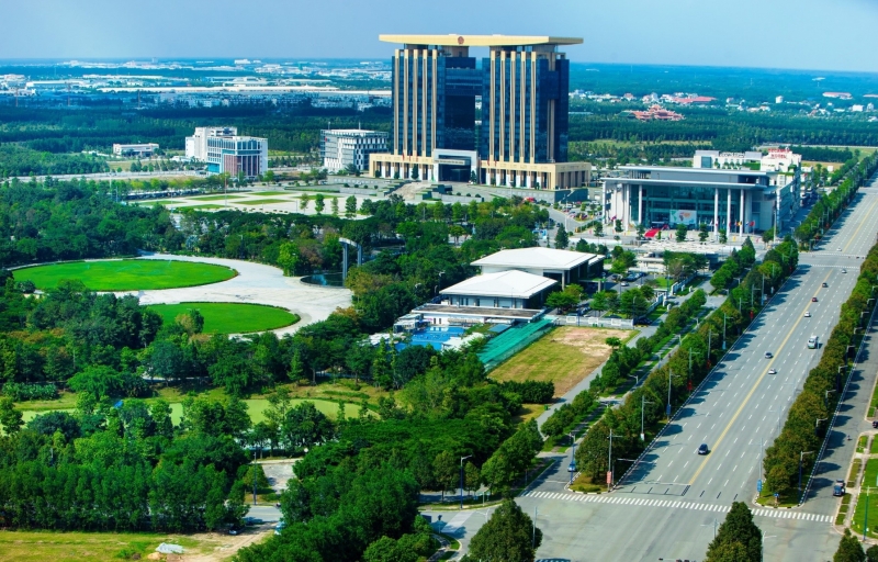 Bình Dương lũy kế đến ngày 15/8/2022, tỉnh đã thu hút được được 4.063 dự án đầu tư nước ngoài FDI với tổng vốn đăng ký hơn 39,6 tỷ đô la Mỹ, đứng thứ 2 cả nước về thu hút vốn FDI, chỉ sau TP. Hồ Chí Minh.