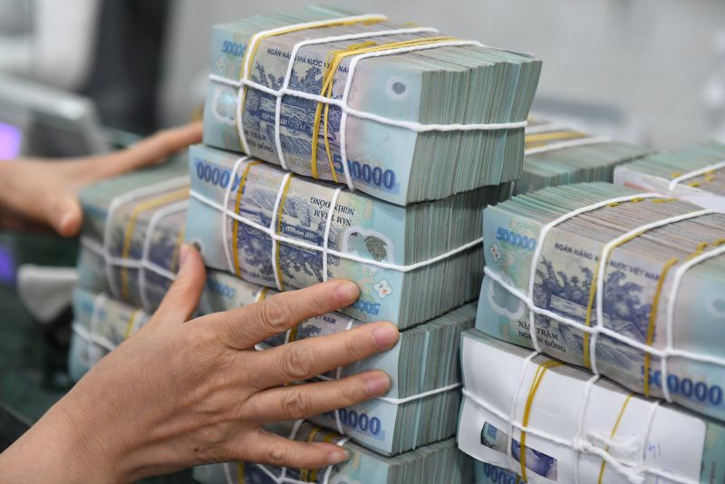 Lãi suất ngân hàng hôm nay tiếp tục có thêm loạt ngân hàng tăng mạnh lãi suất huy động ở hầu hết các kỳ hạn. (Ảnh minh họa) Lãi suất ngân hàng hôm nay tiếp tục có thêm loạt ngân hàng tăng mạnh lãi suất huy động ở hầu hết các kỳ hạn. (Ảnh minh họa)