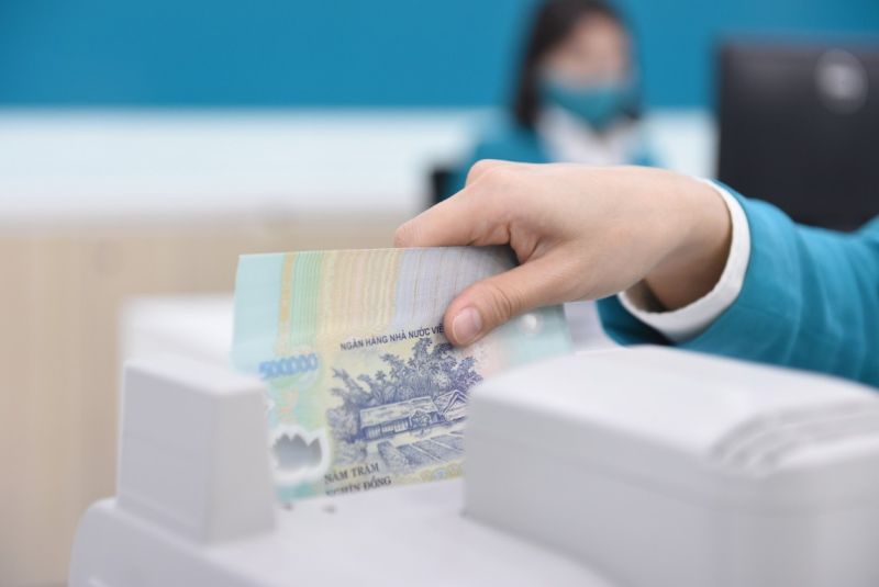 ABBank cũng là ngân hàng duy nhất điều chỉnh lãi suất huy động trong sáng hôm nay. ABBank cũng là ngân hàng duy nhất điều chỉnh lãi suất huy động trong sáng hôm nay.